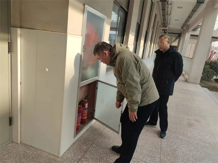 平顶山市一高安全隐患大排查(图5)